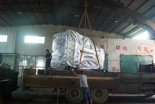 一台400KW上柴股份柴油发电机组出厂发往海门